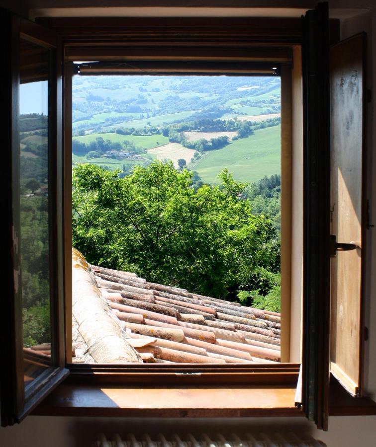 Country House Ca' Vernaccia Guest House Urbino Exterior photo