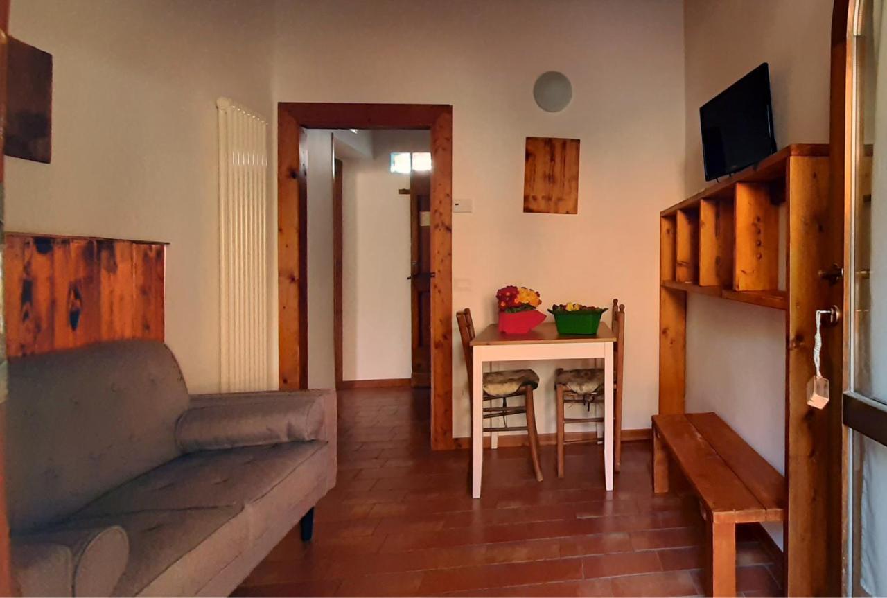 Country House Ca' Vernaccia Guest House Urbino Exterior photo