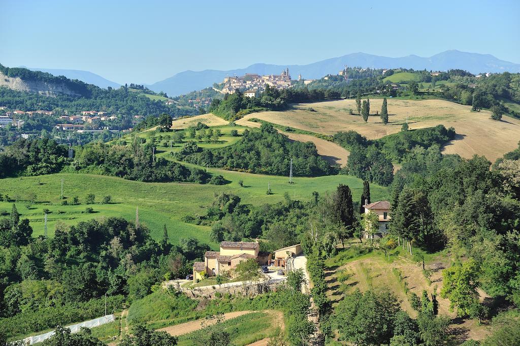 Country House Ca' Vernaccia Guest House Urbino Exterior photo